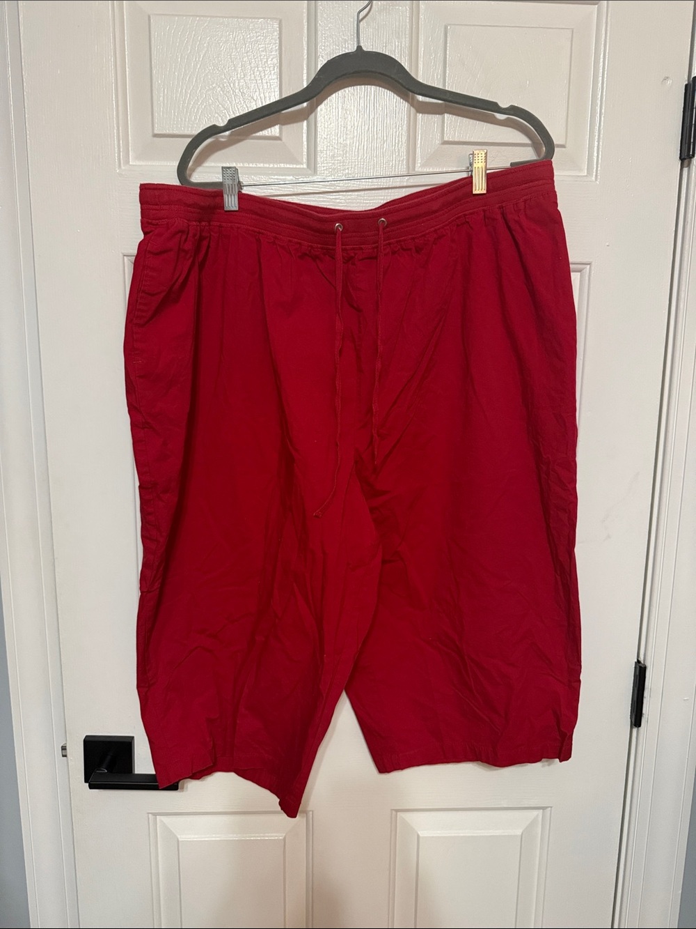 Women plus Red Drawstring Casual Shorts/Clam diggers